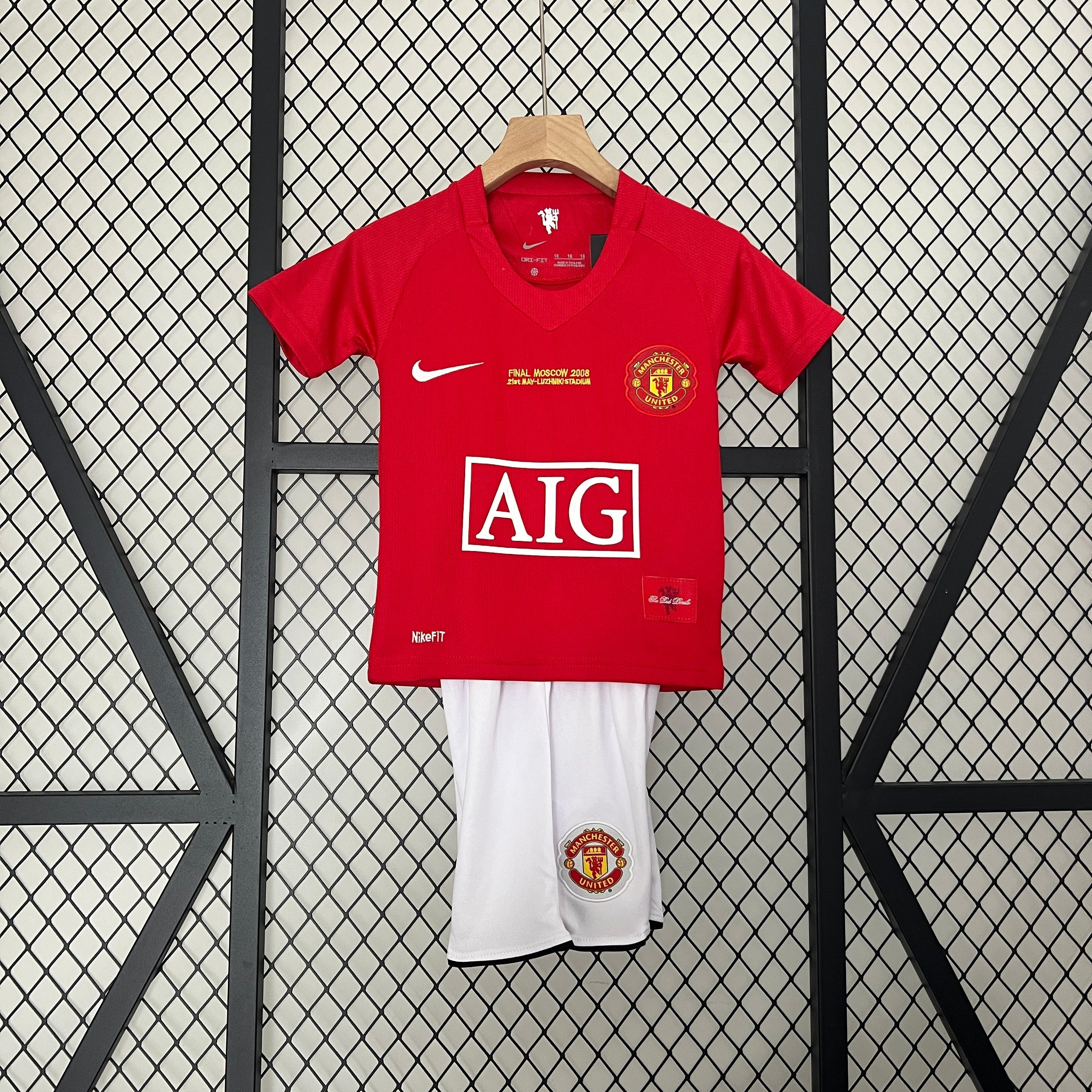 CAMISOLA MANCHESTER UNITED I ESPECIAL FINAL CHAMPHIONS LEAGUE 07/08 CONJUNTO INFANTIL (RETRO)