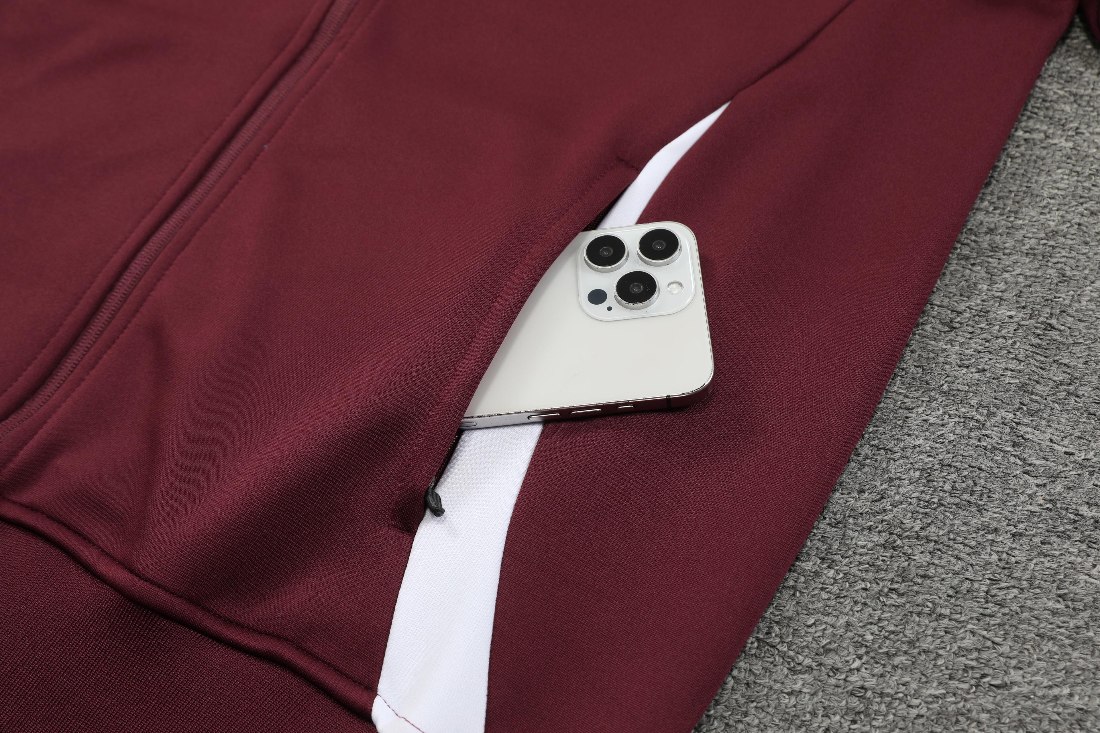 BAYERN MUNICH FATO DE TREINO 24/25 - UNISSEX/UNISSEXO - VERMELHO