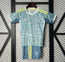 CAMISOLA JUVENTUS II 2526 CONJUNTO INFANTIL – KIT RESERVA ADIDAS