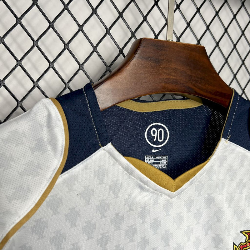 CAMISOLA PORTUGAL 2004 BRANCA (RETRO)  Homem