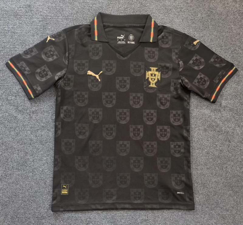 CAMISOLA PORTUGAL ALTERNATIVA PRETA 25/26 – EDIÇÃO ESPECIAL EUSÉBIO