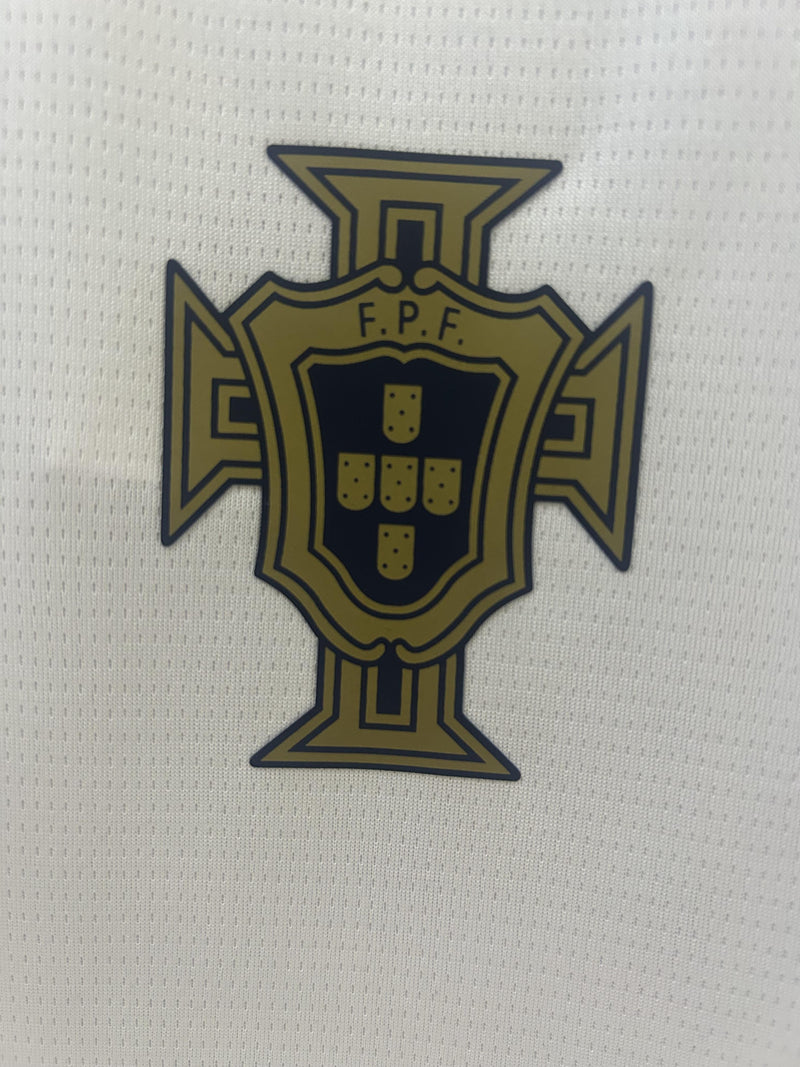 Camisola Portugal Treino 25/26 Bege – Equipamento de Treino Puma