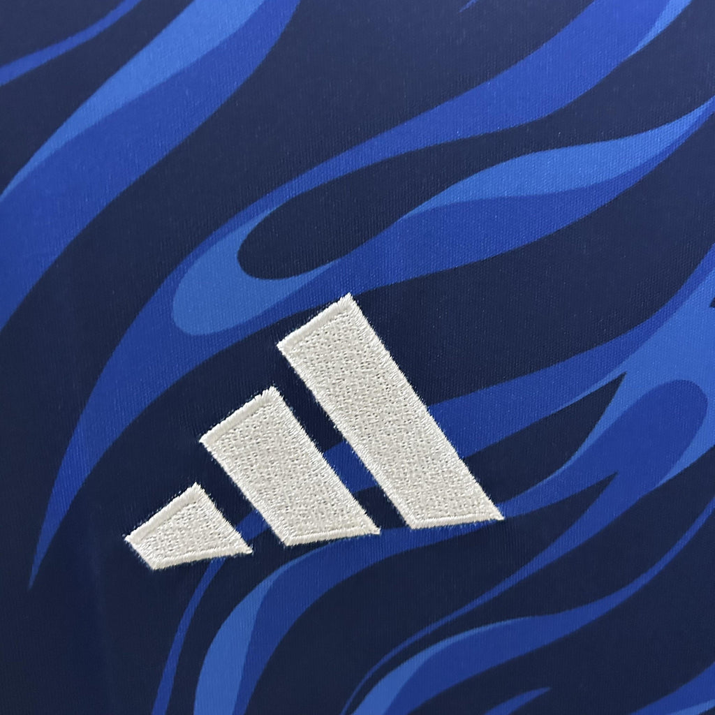 Camisola Real Madrid Treino 25/26 – Azul Marinho