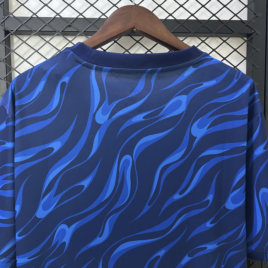 Camisola Real Madrid Treino 25/26 – Azul Marinho