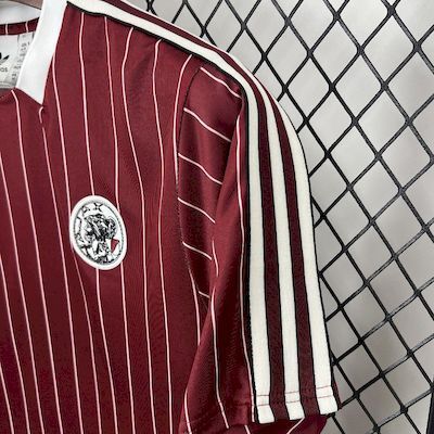 Camisola Retro Ajax Adidas Originals Icon 25/26 – Edição Clássica Bordô