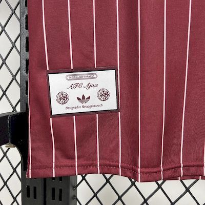 Camisola Retro Ajax Adidas Originals Icon 25/26 – Edição Clássica Bordô