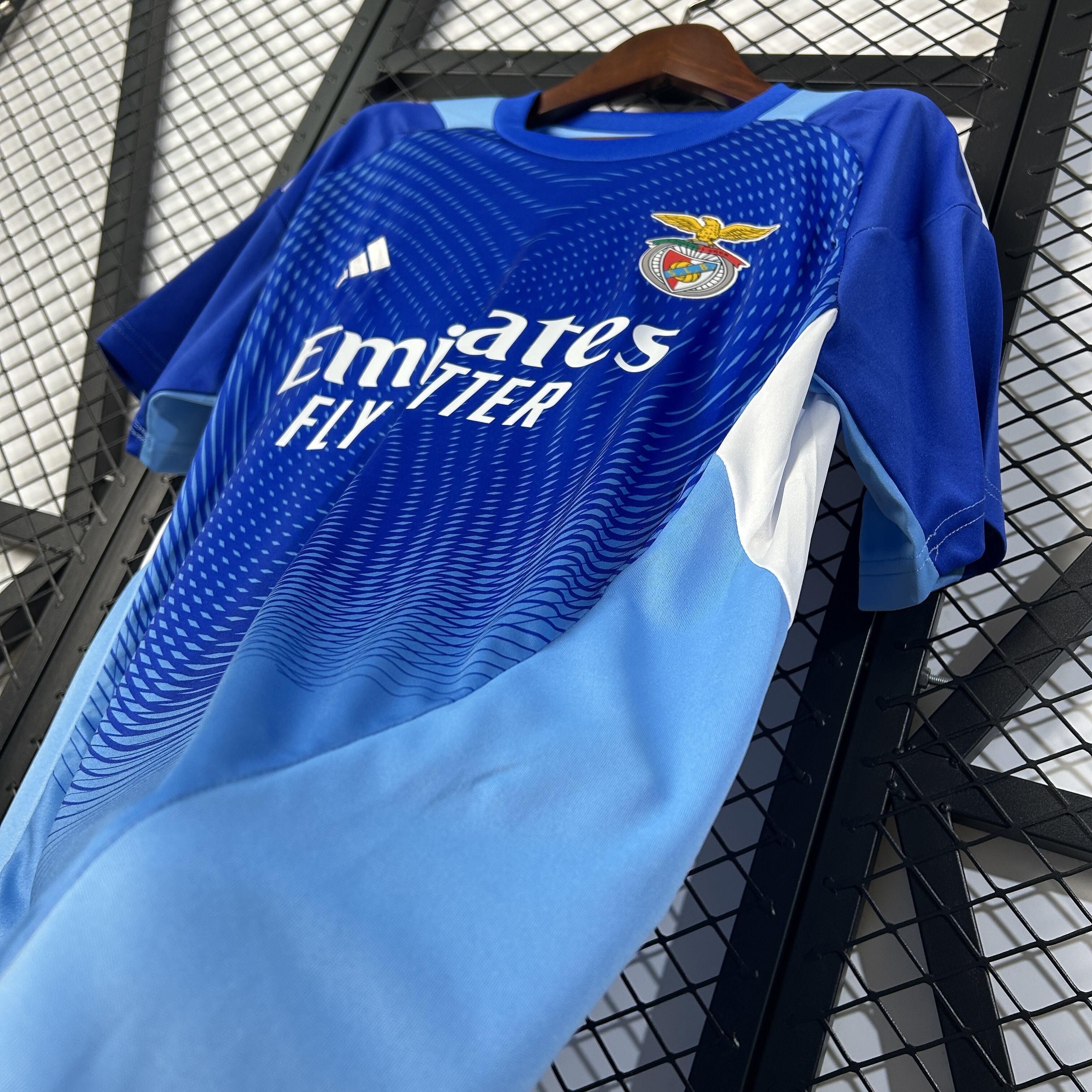Camisola SL Benfica GR Azul 25/26 – Guarda-Redes Masculina - Fornecedor