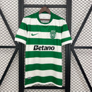 Camisola Sporting CP Principal 25/26 – Homem  Equipamento Verde e Branco