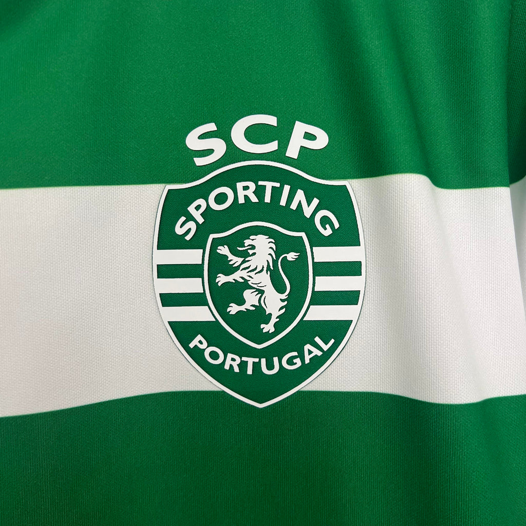 Camisola Sporting CP Principal 25/26 – Homem  Equipamento Verde e Branco
