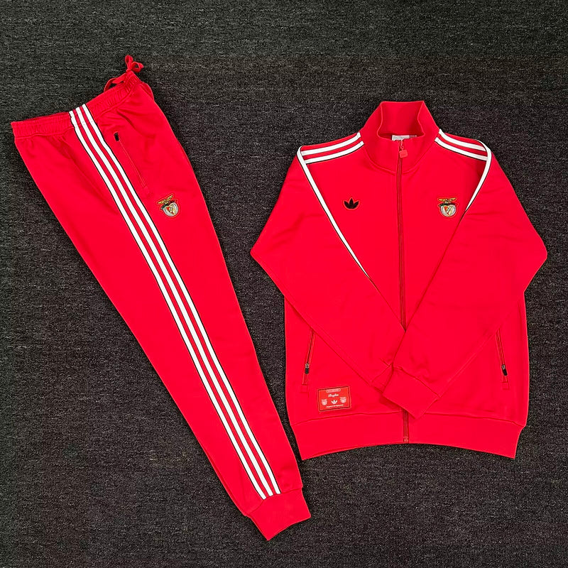 Fato de Treino SL Benfica x adidas Originals ICON 25/26 – Vermelho Unissexo | Estilo Retro e Conforto Moderno