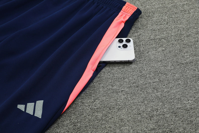 MANCHSTER UNITED FATO DE TREINO 24/25 - UNISSEX/UNISSEXO - AZUL