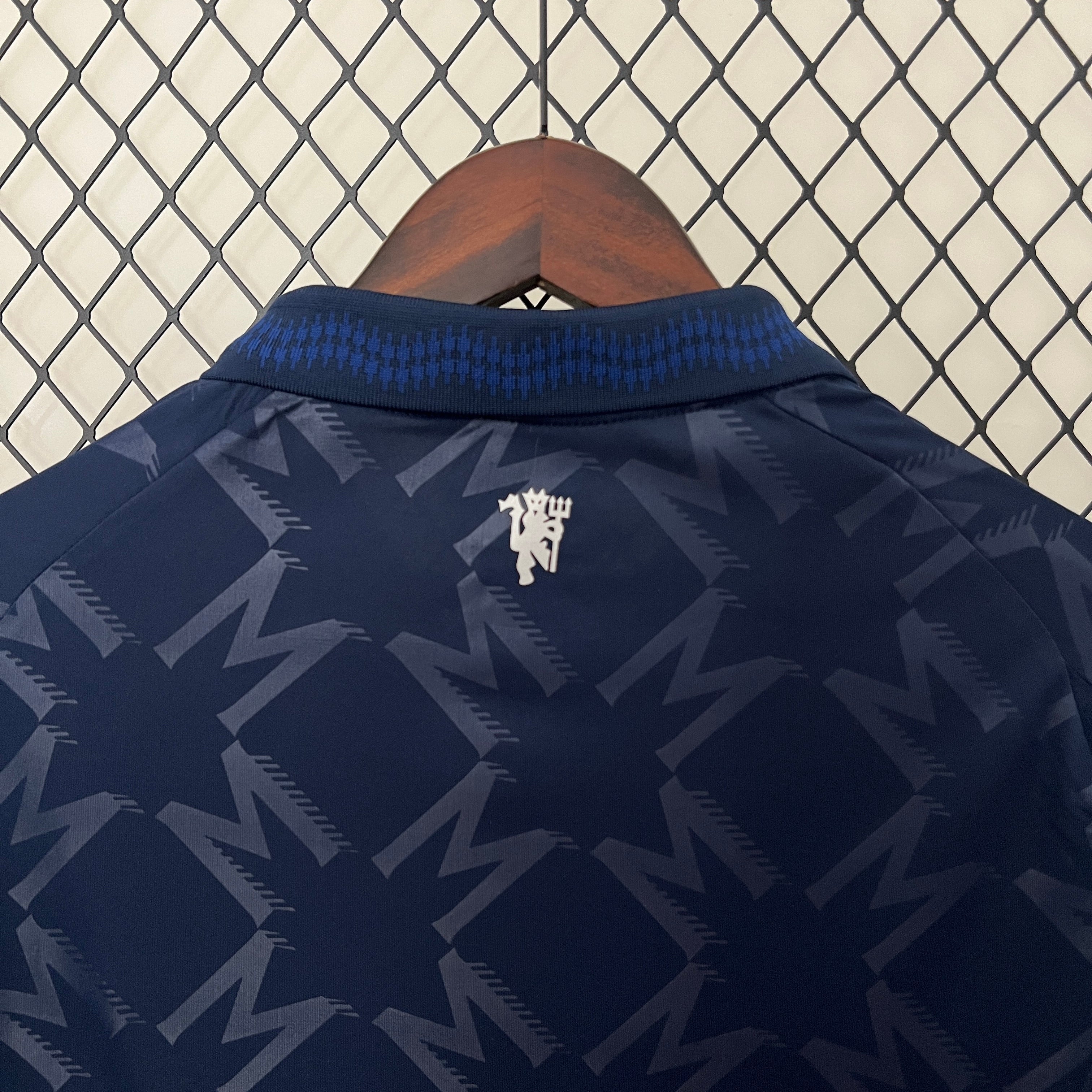 CAMISOLA MANCHESTER UNITED II 24/25 homem